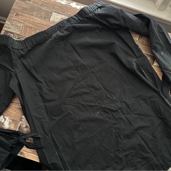 Free People Show Me Some Shoulder Deep Navy Blouse - Size Small - Picture 7 of 8